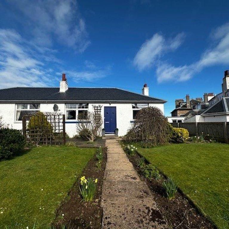 2 bedroom semi-detached house to rent - Photo 1