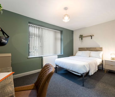 1 bedroom in a house share to rent - Photo 2