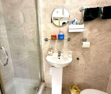 Harrow Road, East Ham, E6 - Photo 5