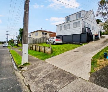 Elegantly Refurbished 3-Bedroom Home in Glenfield - Photo 2