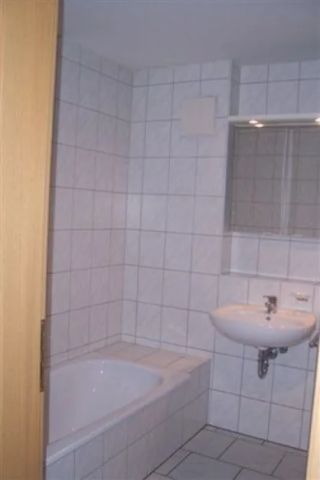 Charmante 3-Zimmerwohnung in Reutlingen zu vermieten! - Photo 2