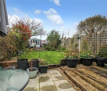 Manchester Drive, Leigh-on-sea, Essex, SS9 - Photo 4