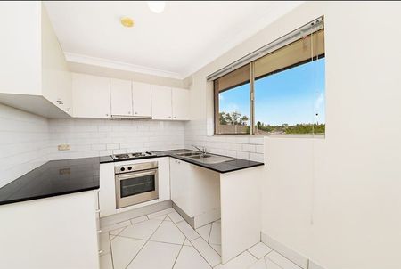 4/4 Joseph Street, Ashfield, NSW 2131 - Photo 2