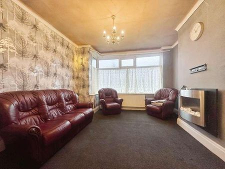 Alder Road, Rochdale, OL11 - Photo 2