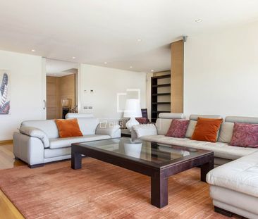 Excellent 6 Bedroom house / villa with 346m² garden for rent in Sar... - Photo 2