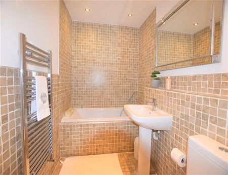 2 Bedroom Apartment To Let - Photo 5