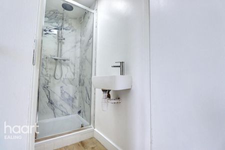 3 bedroom apartment to rent - Photo 4