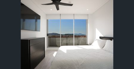 Sky-high elegance with unmatched views - Photo 3
