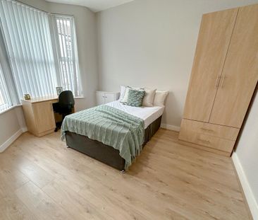 5 bedroom terraced house to rent - Photo 5