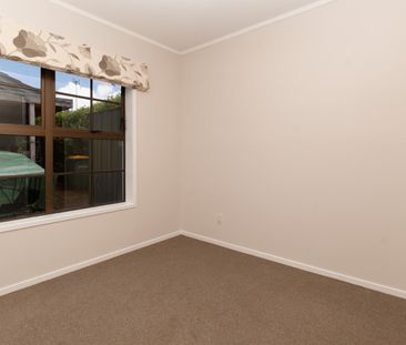Cosy home plus a Pool! - Photo 6