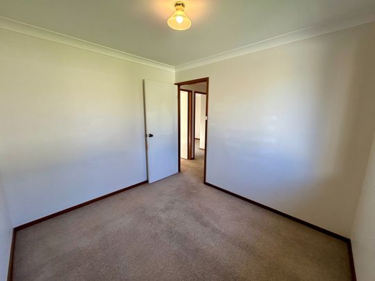 3 Bedroom / 1 Bathroom / Great Coastal Property - Photo 1