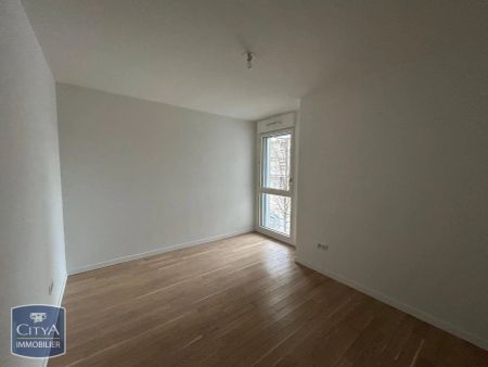 Appartement à louer 4 pièces 75.81m² - Photo 2