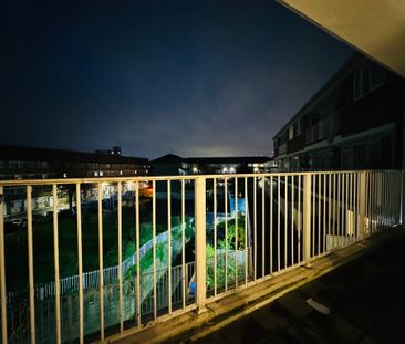 RM5 Lucey Way | Bermondsey | London | SE16 3UG - Photo 1
