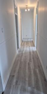 BEAU 6 1/2 MONTCALM DISPO MAINTENANT1895 - Photo 4