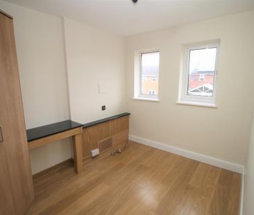 3 bedroom terraced house to rent - Photo 4