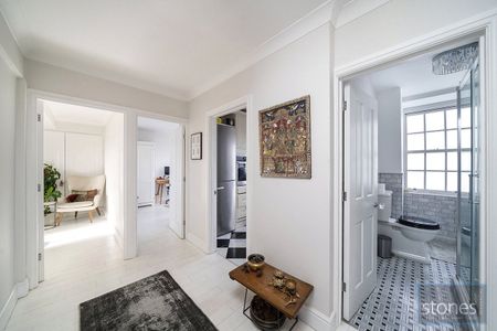 Eton College Road, London - Photo 2