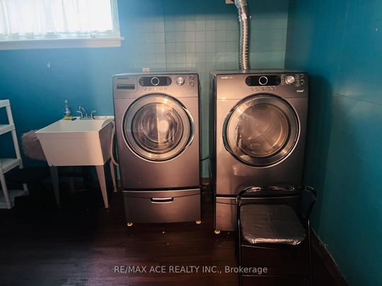 For Lease - 15 Sedgemount Drive Unit# Bsmt, Toronto, Ontario - Photo 1