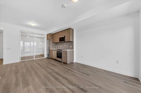 7437 Kingston Road #514 - Photo 4