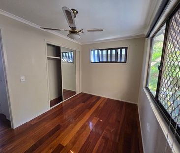 Share furnished house with pool, close to bus & shops - Photo 6