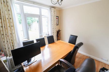 3 bedroom terraced house to rent - Photo 2