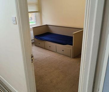 4 bedroom terraced house to rent - Photo 3