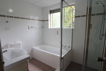 TWO BEDROOM UNIT WITH PARK VIEWS - Photo 5