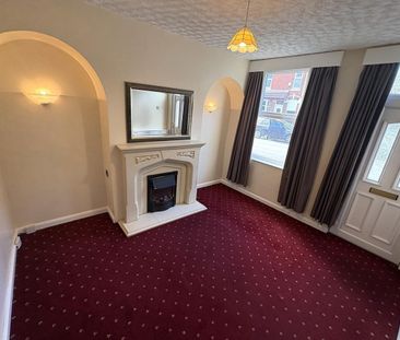 Victoria Road, Brierley Hill - Photo 3