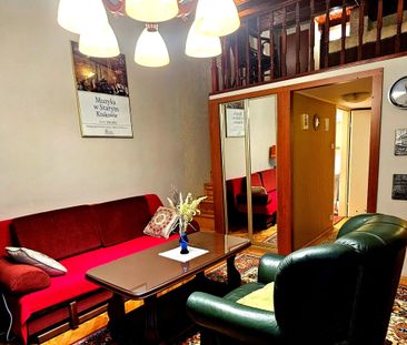 Stylowe mieszkanie z antresolą do spania. Początek Starowiślnej - Photo 3