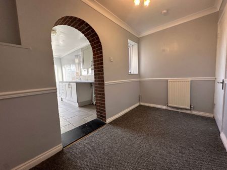 Wymering Lane, Portsmouth - Photo 4