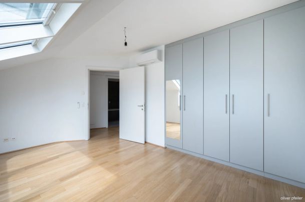 Erstbezug nach Sanierung: Exklusive 4-Zimmer Dachgeschoss-Wohnung mit Terrasse, klimatisiert - Photo 1