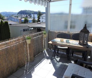 "grosszügige, moderne 3.5-Zimmer-Wohnung mit grossem Balkon" - Photo 2