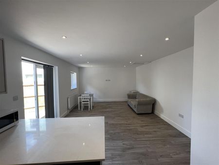 1 bedroom apartment to rent - Photo 2