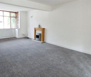 4 bedroom semi-detached house to rent - Photo 2