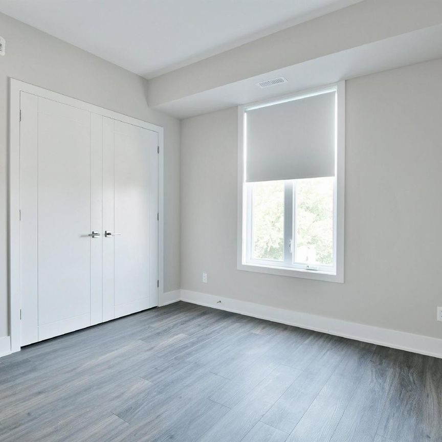 16 Champagne Avenue South - 205 - Photo 1