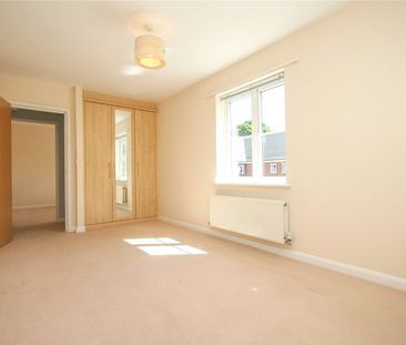 Wade Court, - Photo 5