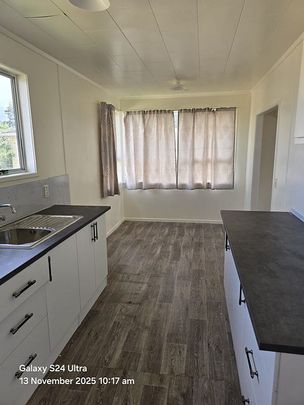 3BR Manurewa Home, Power and Water included. - Photo 1