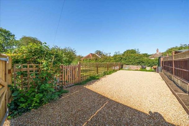 Swampton Bungalow, St Mary Bourne, Andover, SP11 - Photo 1