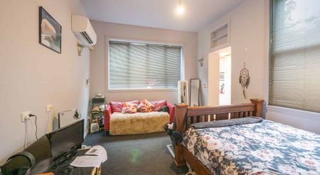 City-Central 1-Bedroom Apartment - 3 View Street, Dunedin - Photo 2