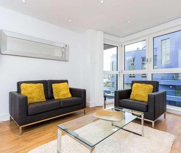 Queensland Road, London, N7 - Photo 5