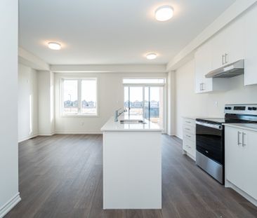 For Lease - 123 Sanderson Drive, Kawartha Lakes, Ontario - Photo 4