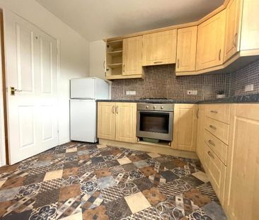 2 Hazeldene Court, Lisburn, BT28 1FP - Photo 6