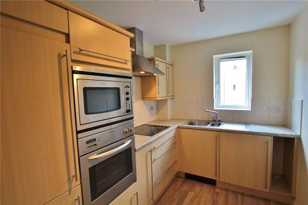 2 bedroom apartment to rent - Photo 4