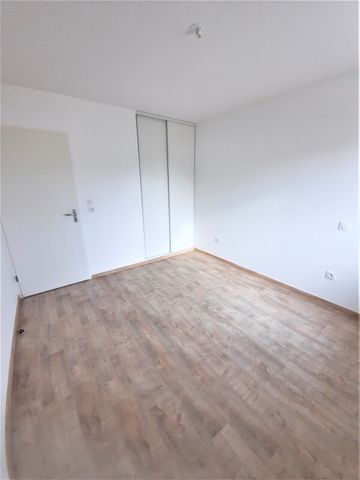 Location Appartement 3 pièces 61m² ST ORENS DE GAMEVILLE 31650 - Photo 2