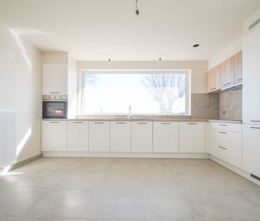 Aangename vrijstaande woning met drie slaapkamers in rustige omgeving. - Foto 4