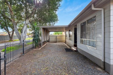 Your Family's Next Home — Space, Comfort & a Park on Your Doorstep - Photo 4