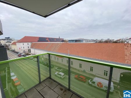 Schöne 2 Zimmer Wohnung mit Loggia in zentraler Lage - Photo 3