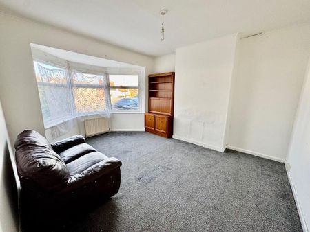 3 bedroom semi-detached house to rent - Photo 2