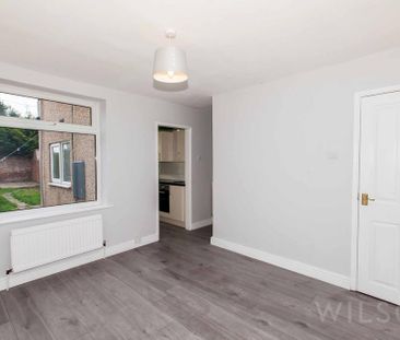 2 bedroom terraced house to rent - Photo 2