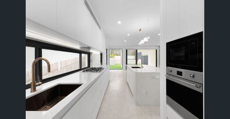 Prestigious Family Residence with Designer Finishes in Prime Ryde Locale - Photo 3