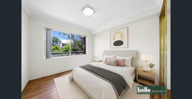 Tropical Oasis With Oversized Courtyard - Photo 1